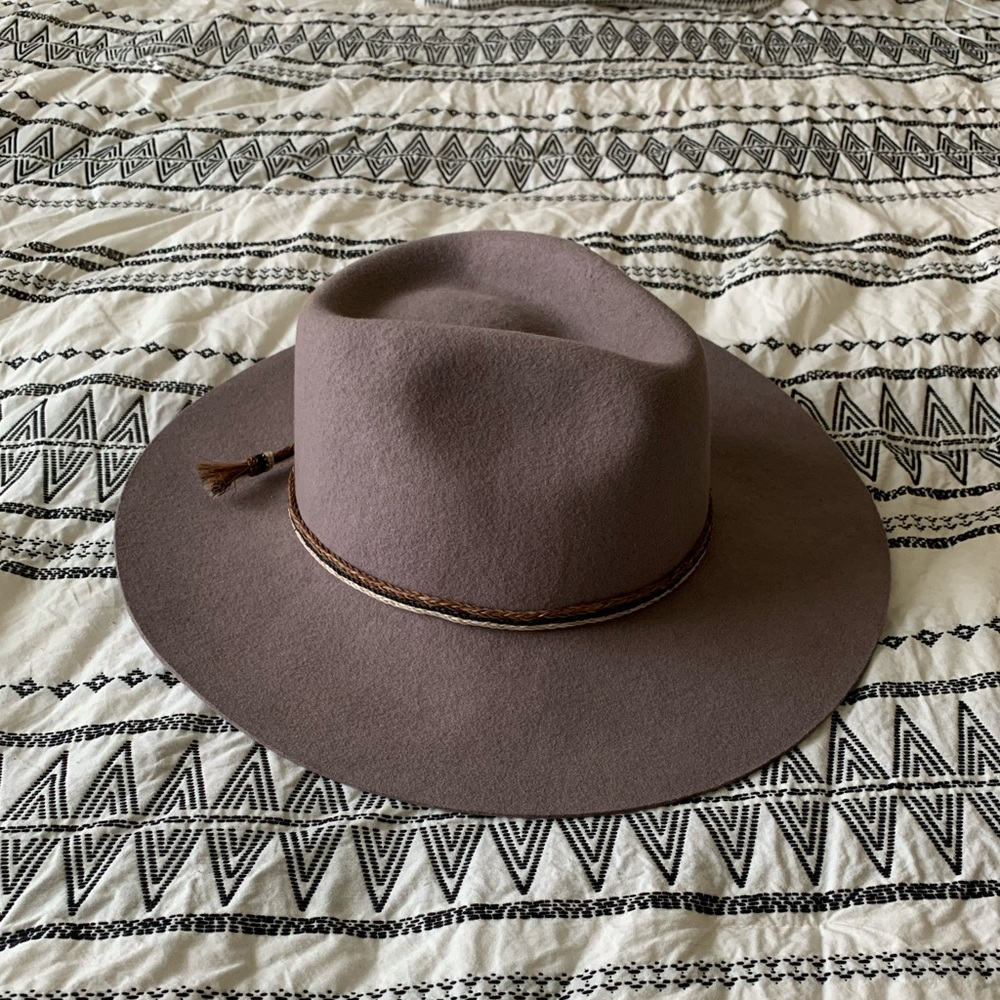 Brixton flat brim hat (Size 7 1/2)